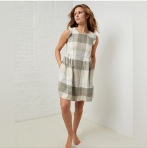 NWT UpWest Easy Flutter-Sleeve Flannel Dress With Pockets